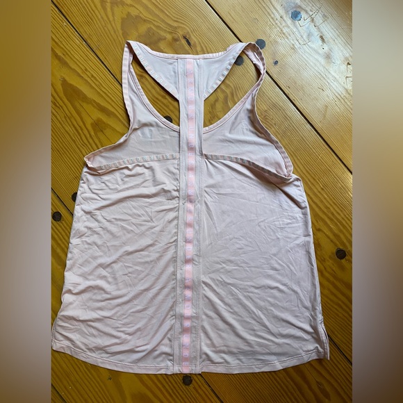 Under Armor Razor Tanks - Picture 2 of 3